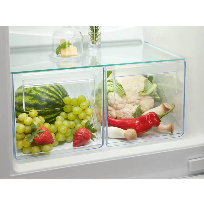 AEG NSC6L18ZES 54.6cm 70/30 Built-In Low Frost Fridge Freezer