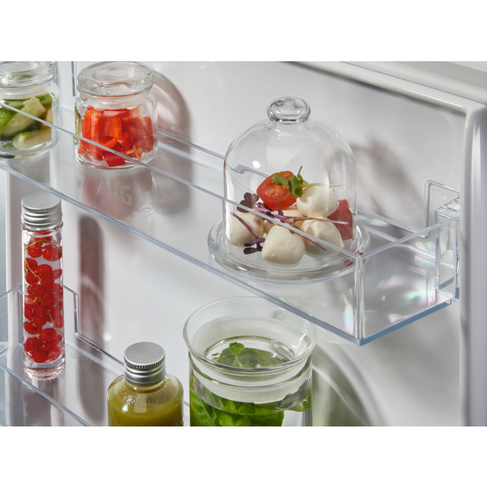 AEG NSC7N18ZES 54.6cm Built-In Frost Free Fridge Freezer