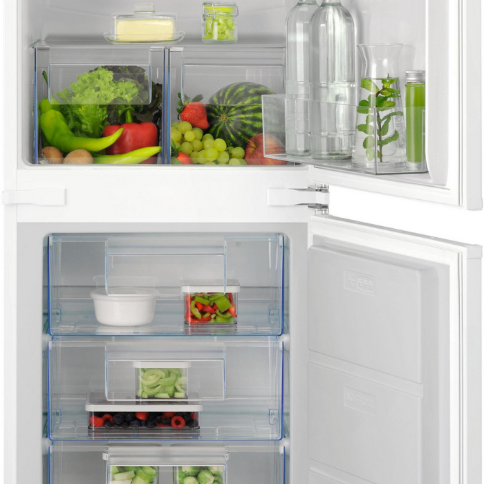 AEG NSC7T185ES 54.6cm Frost Free Fridge Freezer