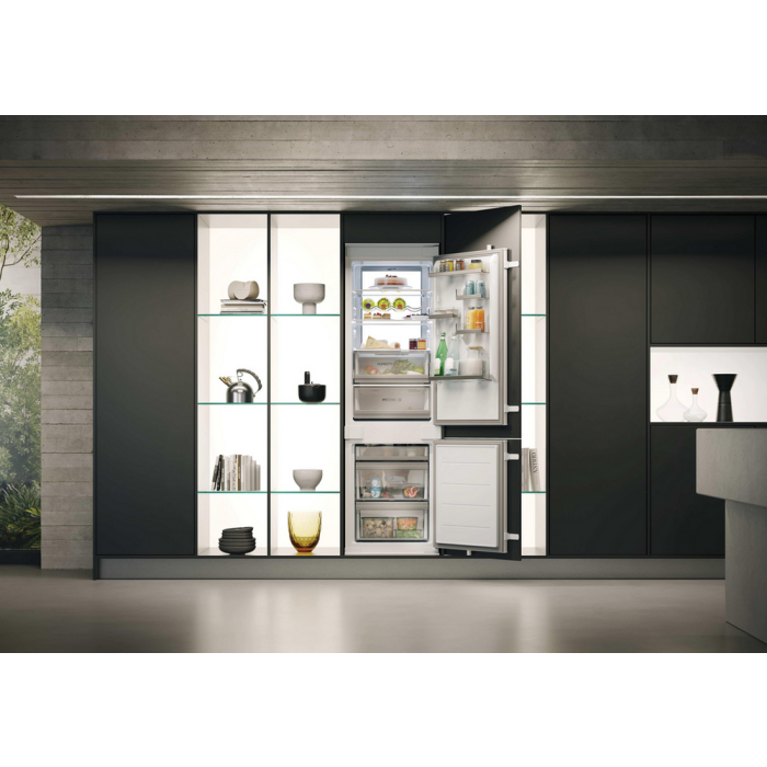Haier HBW7518CTK Built In 70/30 Fridge Freezer