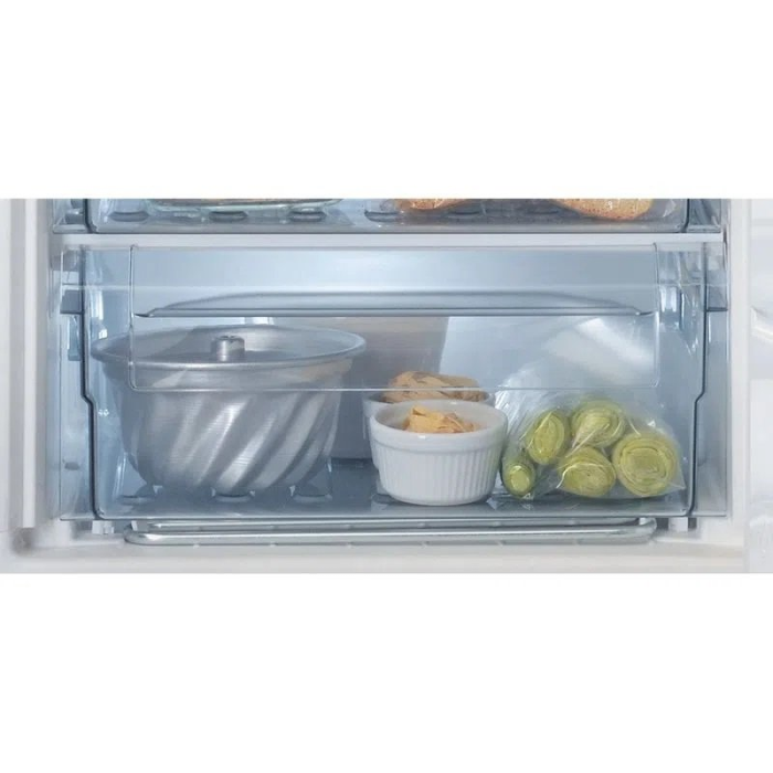 Hotpoint HZA1UK1 59.6cm Built In Static Undercounter Freezer - White