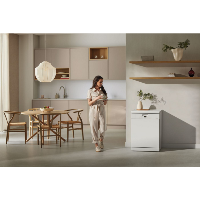 Miele G 5611 SC Dishwasher in Brilliant White, 14 Settings